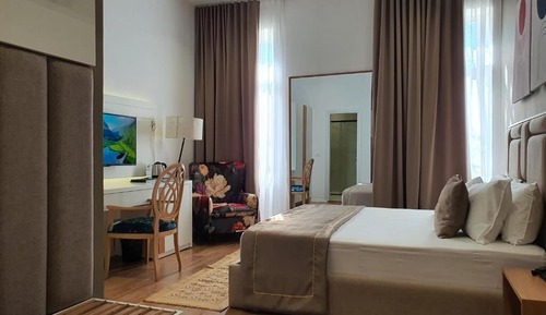 Deluxe Double Room, City View