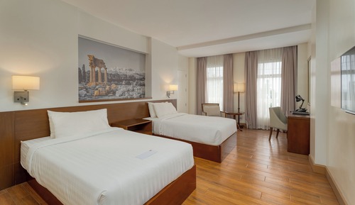 Deluxe Twin Room, 2 Twin Beds, Non Smoking, Lake View