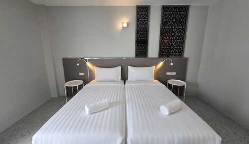 Standard Twin Room