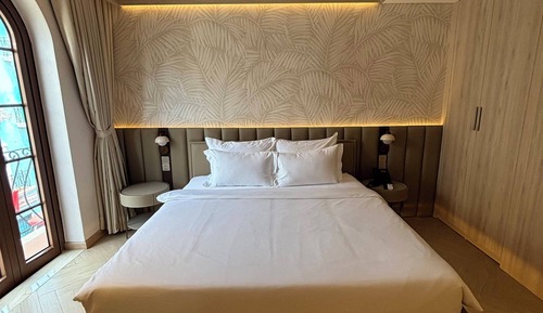 Deluxe Double Room, City View