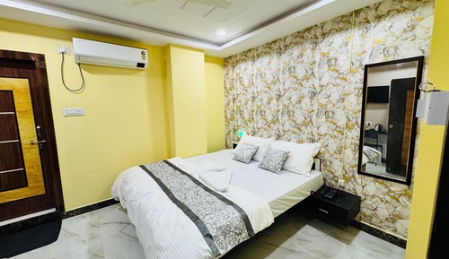 Deluxe Double Room, 1 King Bed, Air conditioning