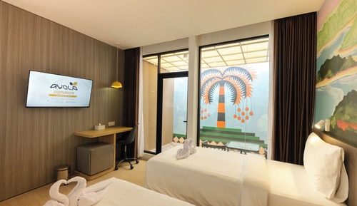 Deluxe Twin Room