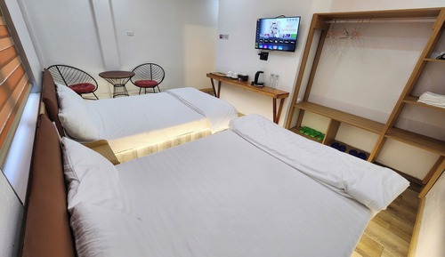 Superior Quadruple Room, Patio, Mountain View