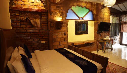 Presidential Suite, Balcony, Courtyard View