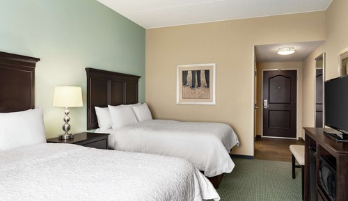 Room, 2 Queen Beds, Non Smoking (With Shower)