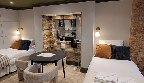 Family Quadruple Room, Multiple Beds, Private Bathroom