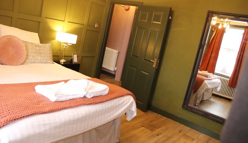 Junior Double Room, 1 Queen Bed