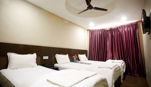 Standard Triple Room, 3 Twin Beds, Private Bathroom