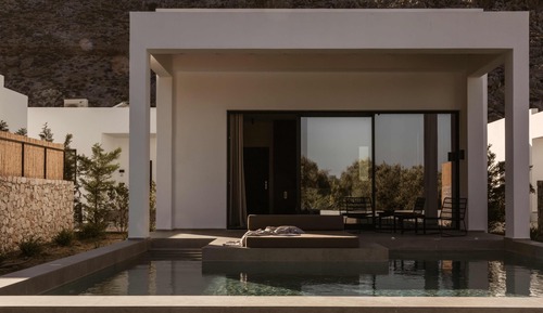 Design Studio Suite, 1 Double Bed, Poolside