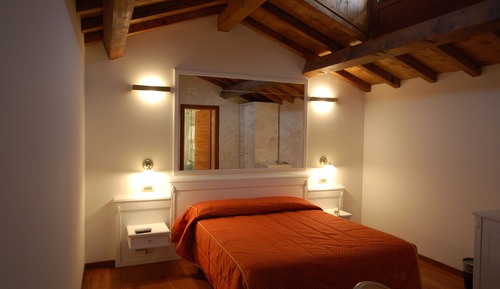 Double or Twin Room, Private Bathroom