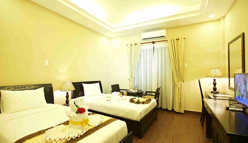 Deluxe Family Suite, Garden View