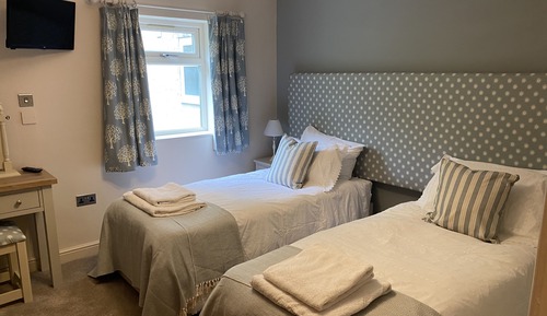 Twin Room, Ensuite