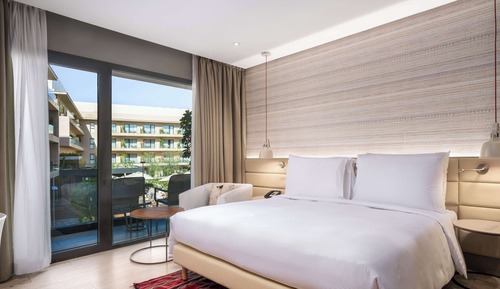 Superior Room, Balcony, Pool View