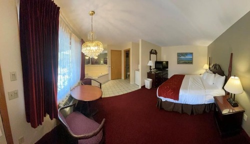 Honeymoon Room