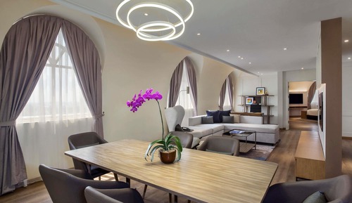 Presidential Suite, Multiple Beds