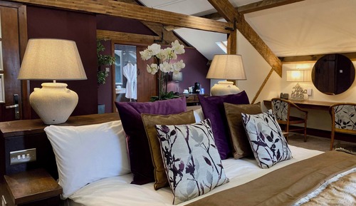 Penthouse Loft Rooms