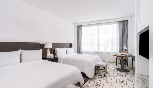 Room, 3 Bedrooms