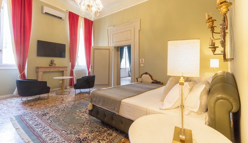 Royal Suite, City View