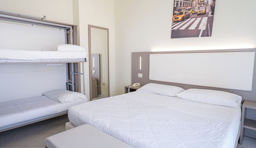 Comfort Quadruple Room, Balcony