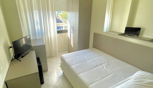 Classic Single Room