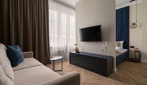 Studio Suite, City View