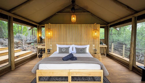 Luxury Tent, Mountain View