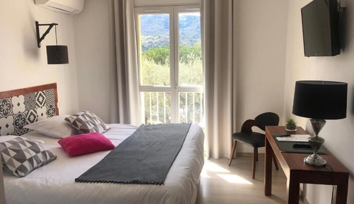 Comfort Double or Twin Room, Garden View