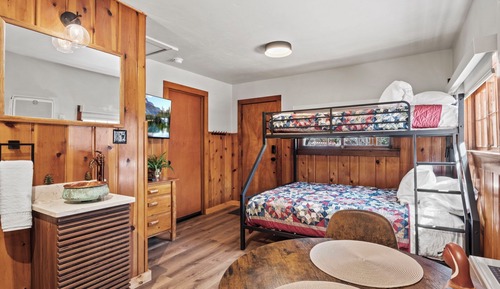 Cabin, Patio, Mountain View