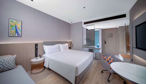 Standard Room, 1 King Bed, Accessible