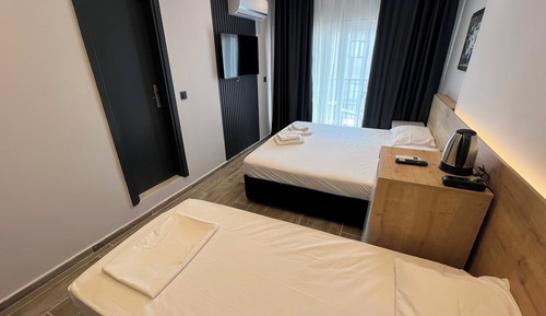 Standard Triple Room, Balcony