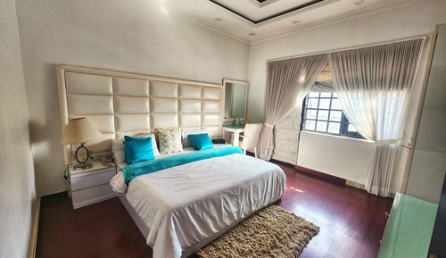 Premier Room, City View