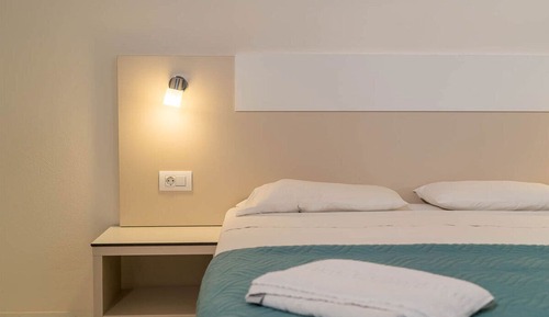 Classic Double or Twin Room, City View
