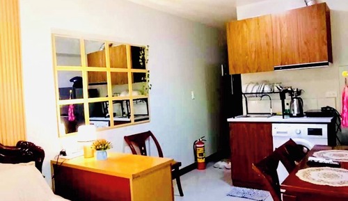 Studio, 1 Bedroom, Accessible, Smoking