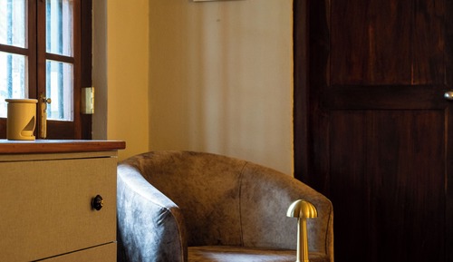 Edinburgh - Deluxe King Room