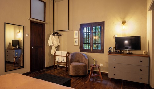 Lovers Leap - Deluxe Queen Room