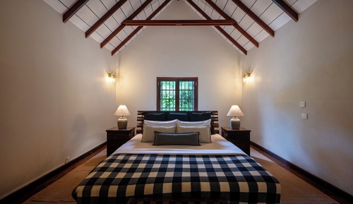 Pedro Suite - Deluxe King Room