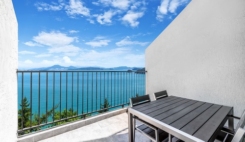Basic Room, 1 Bedroom (Ocean Terrace B203)