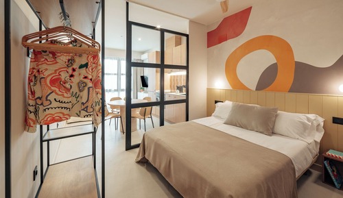 Superior Apartment, Courtyard View (Loft 4)