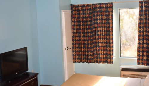 Family Suite, Multiple Beds, Non Smoking, Kitchen