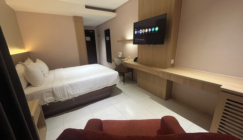 Smart Deluxe Room