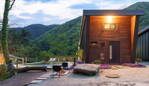Basic Room, 1 Bedroom (Oak Tree (House/Fire Pit/Karaoke))