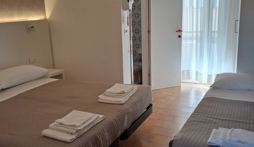 Family Room, Balcony