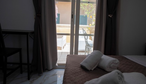 Luxury Double Room, City View