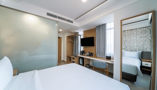 Premier Room