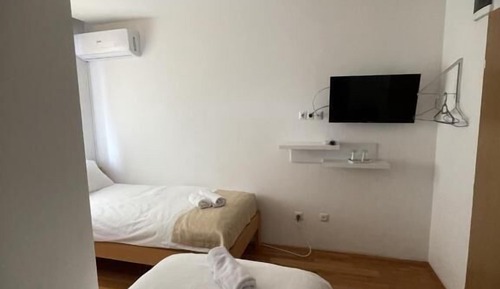 Basic Twin Room