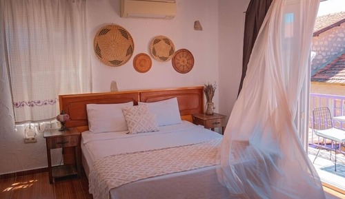 Junior Room