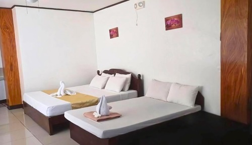 Family Room, Multiple Beds, Non Smoking, Air conditioning