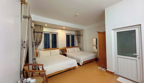 Standard Quadruple Room, City View