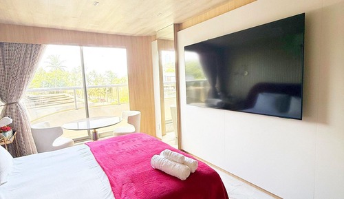 Luxury Studio