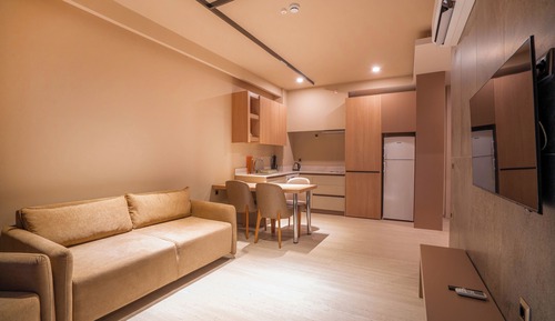 Apartment, 1 Bedroom, Kitchen, Pool View